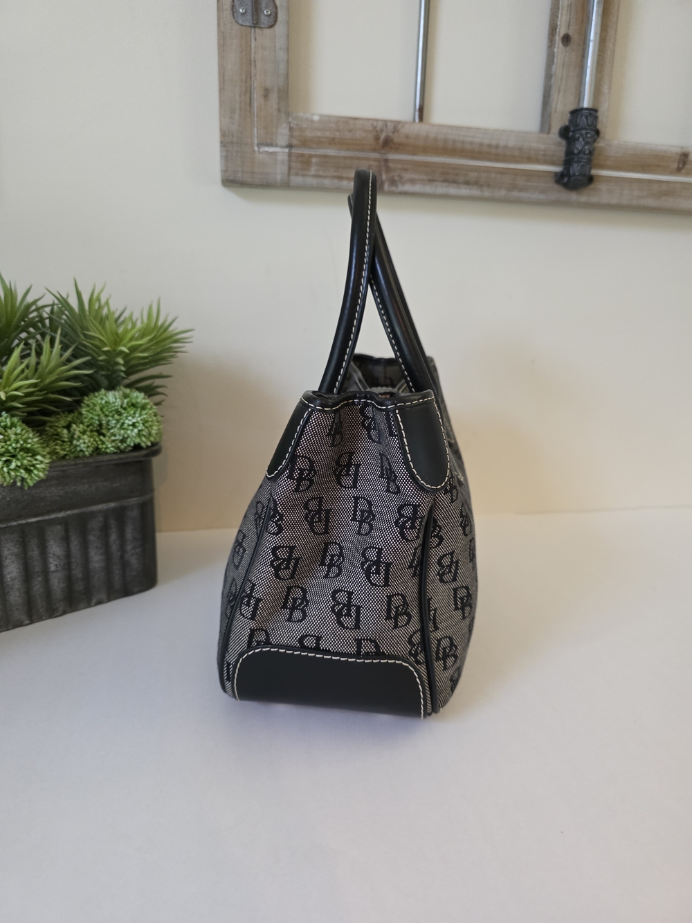 Dooney & Bourke Janine Satchel Crossbody Bag Matching Wallet Black Signature - Picture 7 of 15